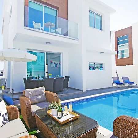 פאראלימני Villa Caren מראה חיצוני תמונה