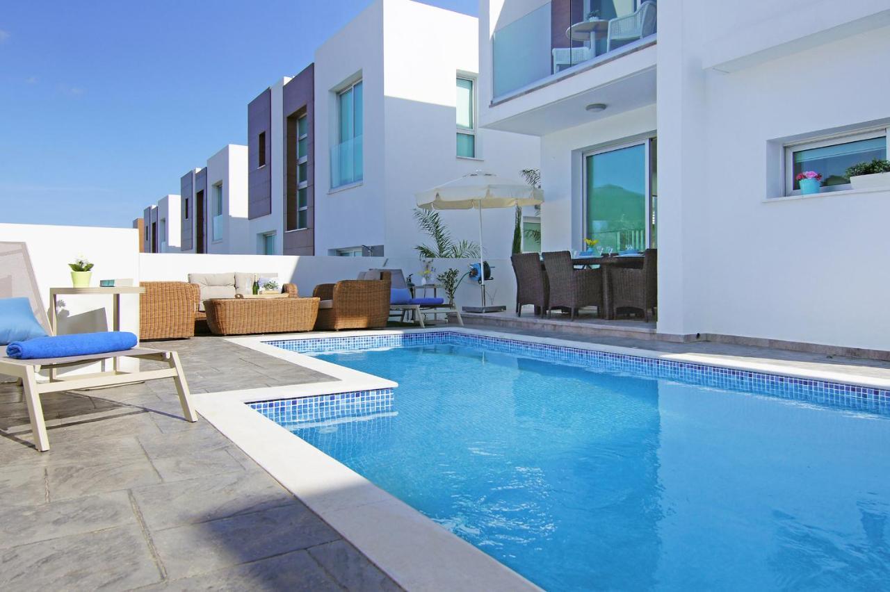 פאראלימני Villa Caren מראה חיצוני תמונה