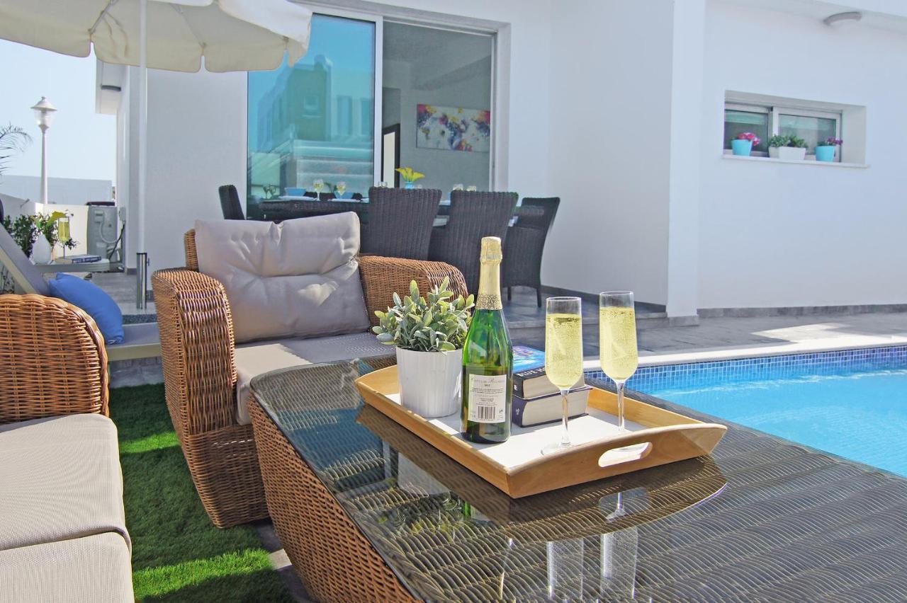 פאראלימני Villa Caren מראה חיצוני תמונה