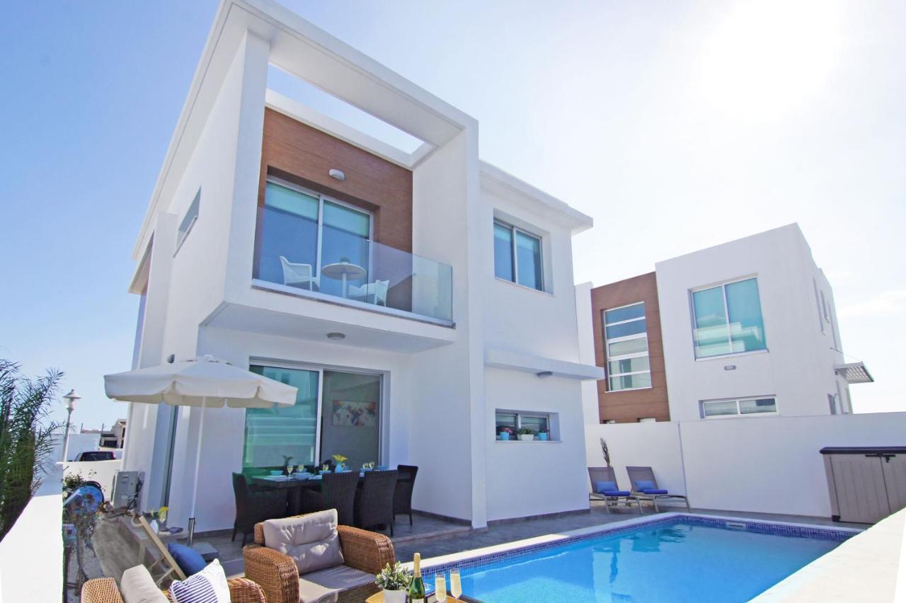 פאראלימני Villa Caren מראה חיצוני תמונה