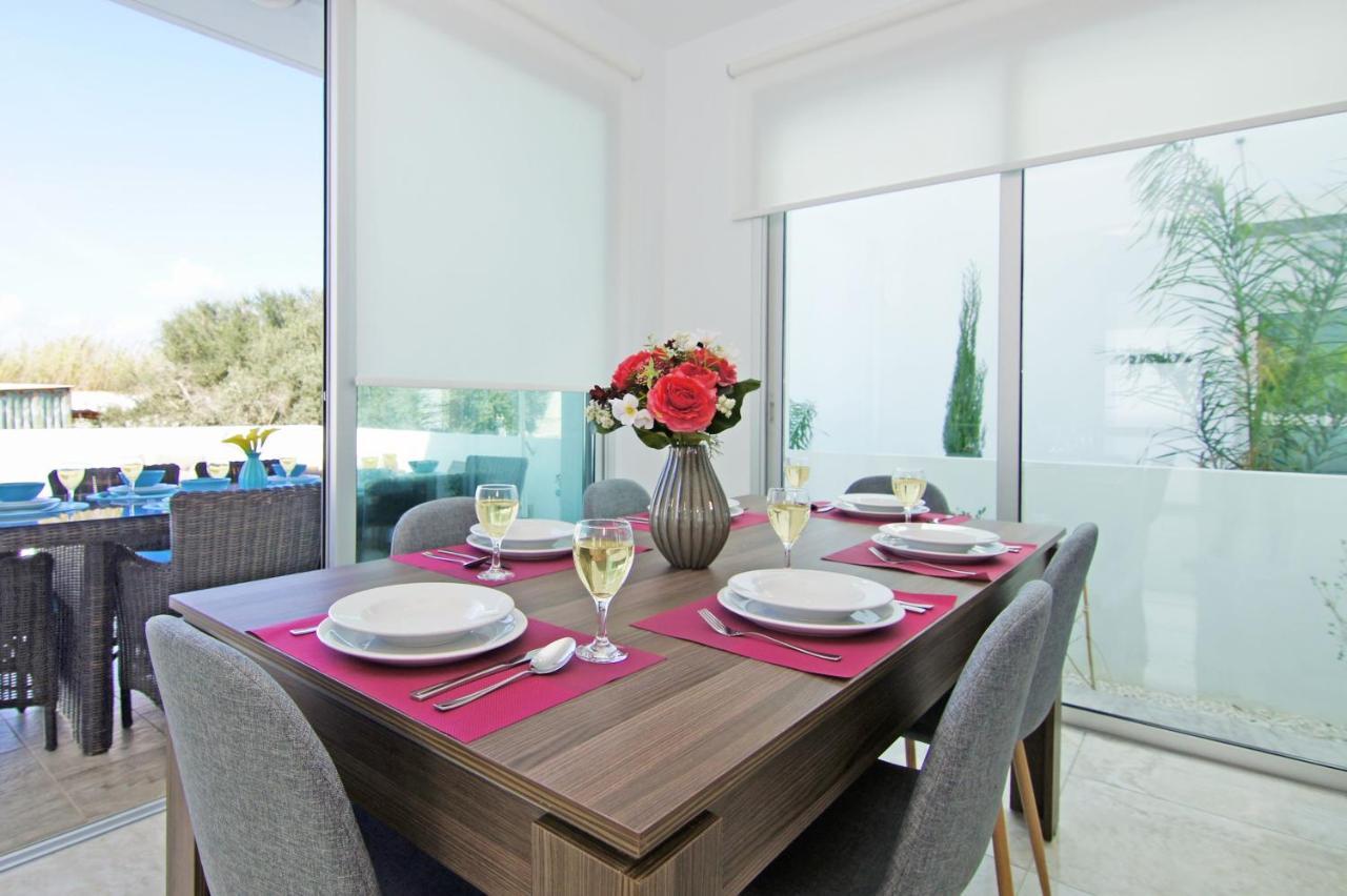 פאראלימני Villa Caren מראה חיצוני תמונה