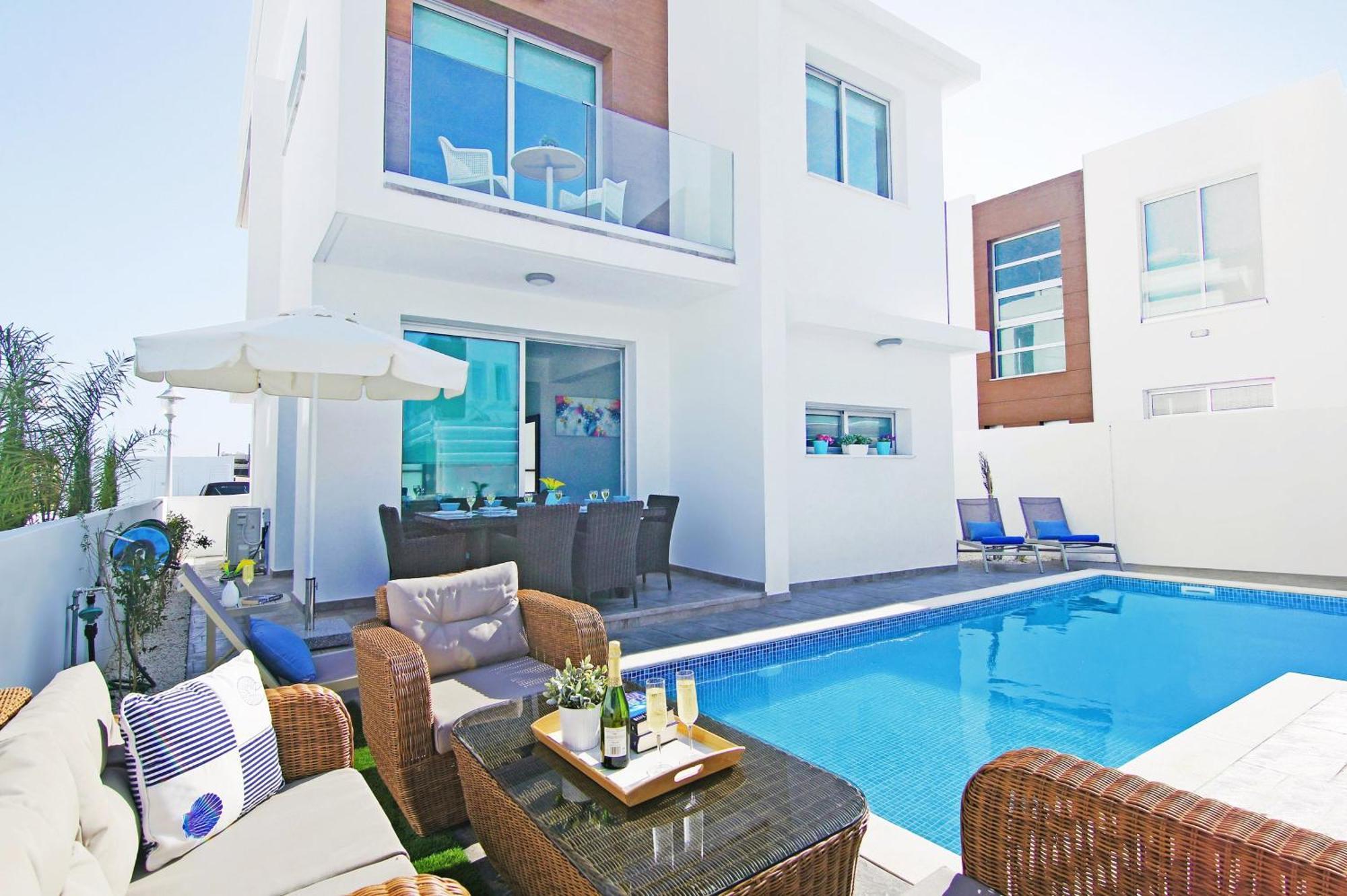 פאראלימני Villa Caren מראה חיצוני תמונה